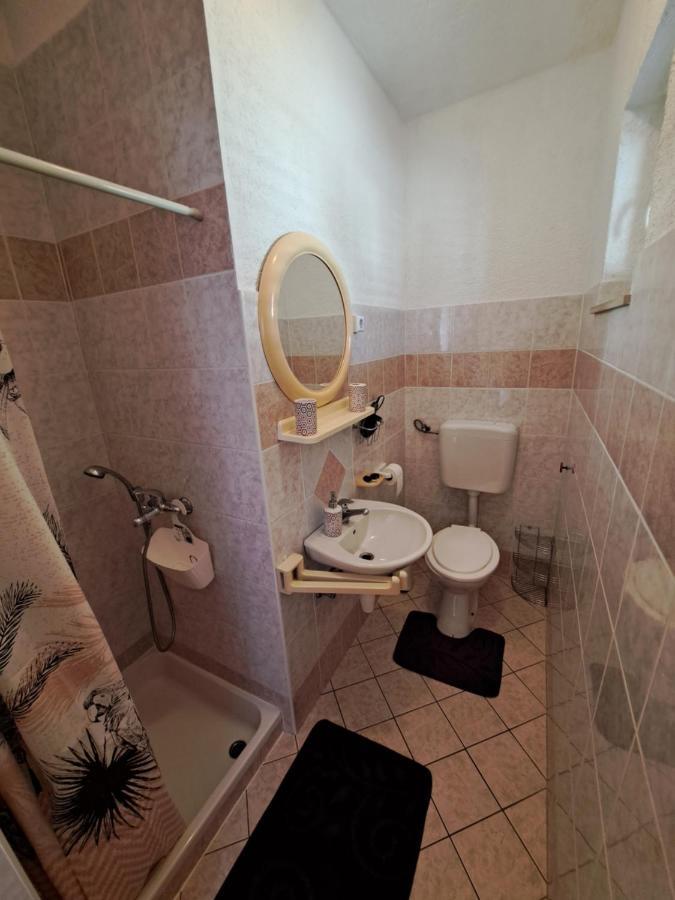 Guest House Angela Senj  Dış mekan fotoğraf